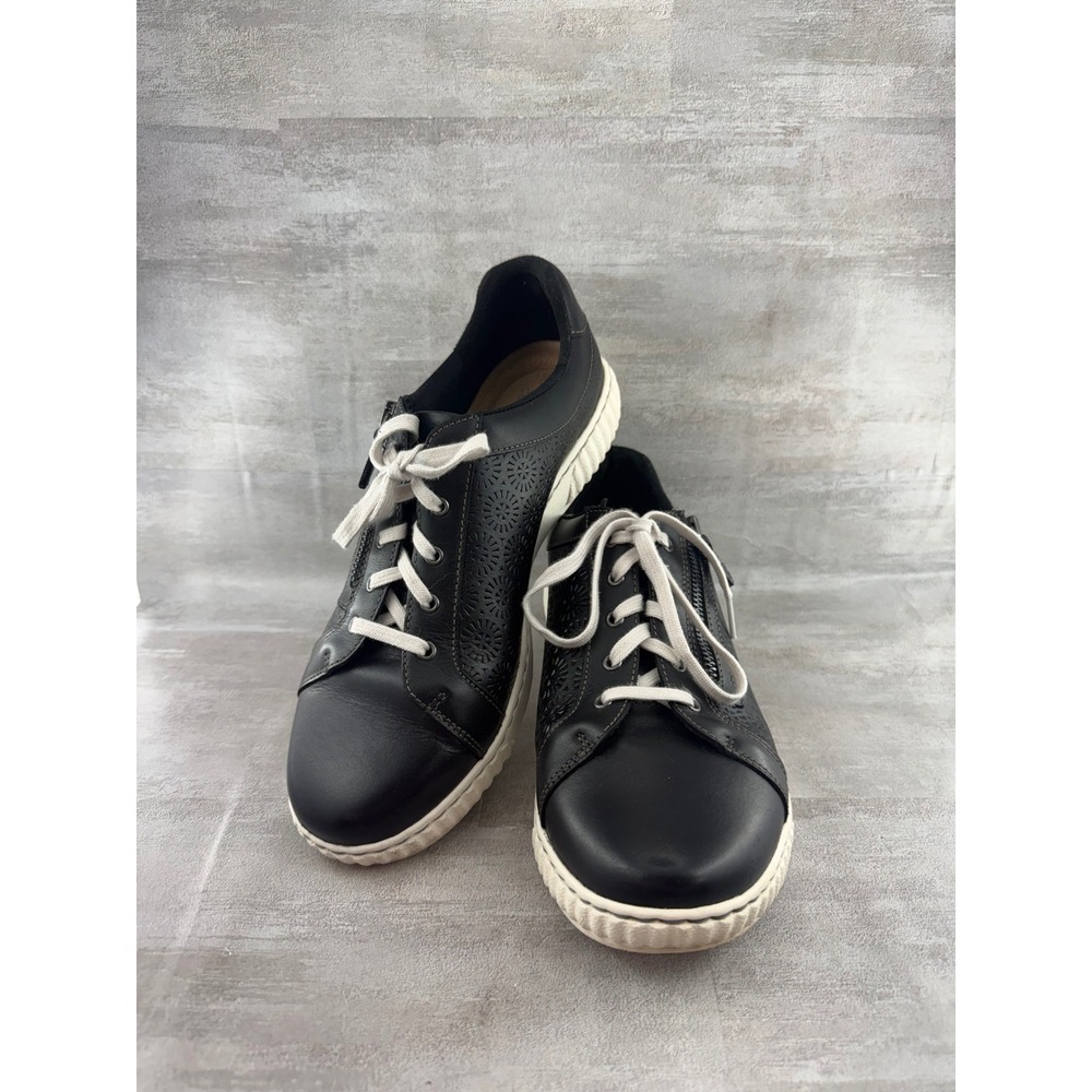 Clarks Collection Black Leather Laser Cut Zipper Sneakers Women Sz 9.5W